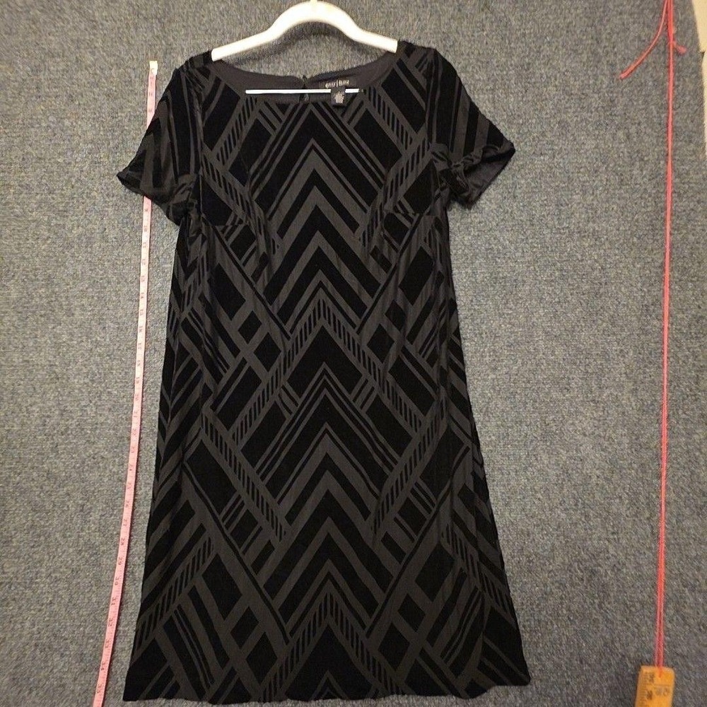 White House Black Market Dress Womens S Black Velvet Geometric Shift Mini Party
